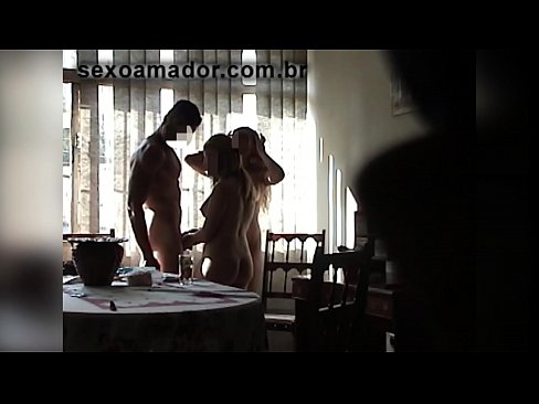 ❤️ Sex przyjaciele zapraszają gigantycznego mężczyznę i trójkąt z nim ️❌ Porn video at pl.sexera.ru ❌️